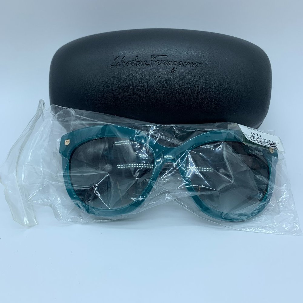 Salvatore Ferragamo Turquoise Sunglasses & Case